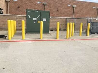 Bollards installed in your parking lot in Tampa, Florida